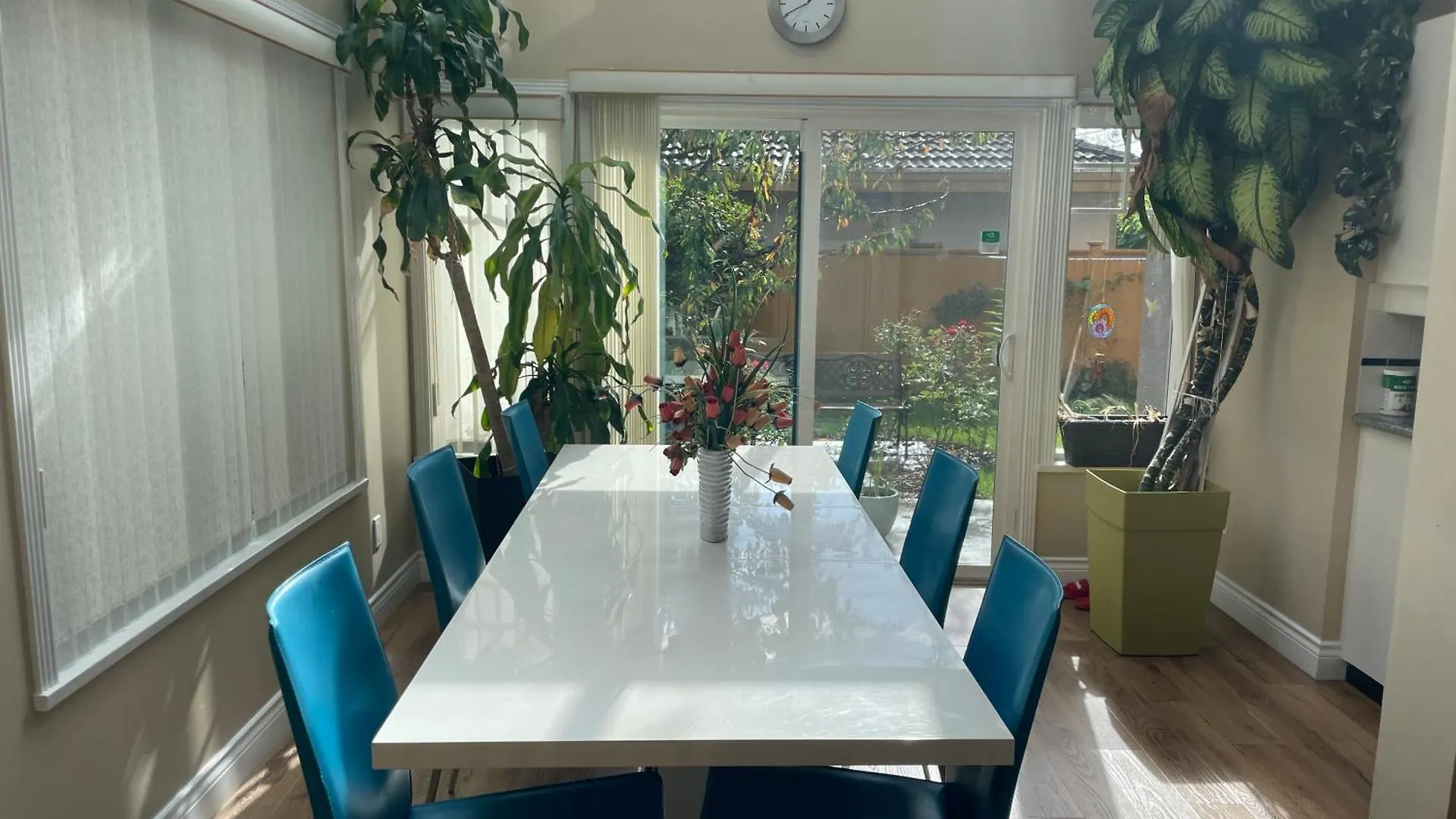 Bed & Breakfast Bed and Breakfast Rose Garden Richmond Canada